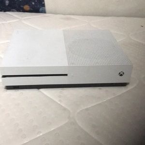 Had it for 2 months i work very good an it was fun to play on